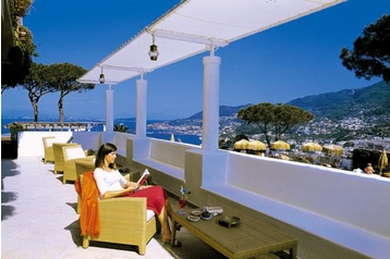 Hotel Lacco Ameno d'Ischia 2